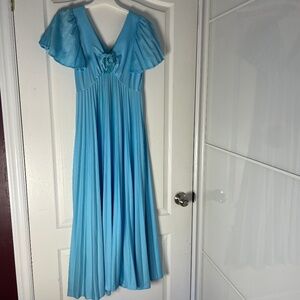 Stunning Prom Dress.  Vintage. Maxi.